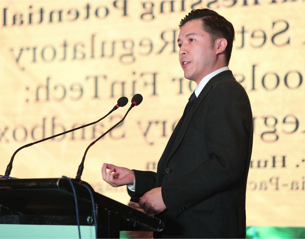 陳弘益教授形象照